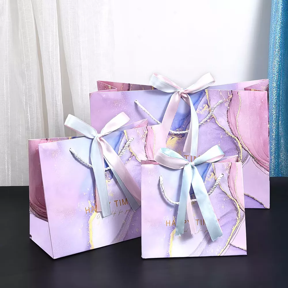 Vecon lanza una bolsa de regalo de papel de lujo con asa de cinta para satisfacer la creciente demanda de soluciones de embalaje premium